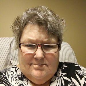 Meet your Posher, Deborah